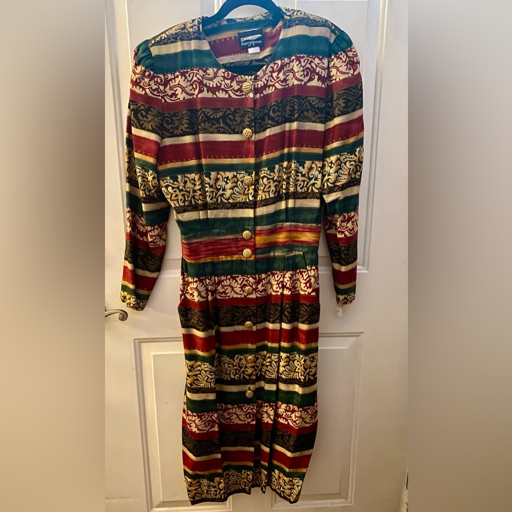 Vintage Positive Attitude 100% rayon buttoned dress pockets ruching back waist.